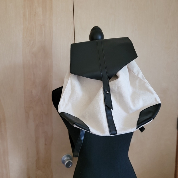 Deux lux back pack - Picture 1 of 4